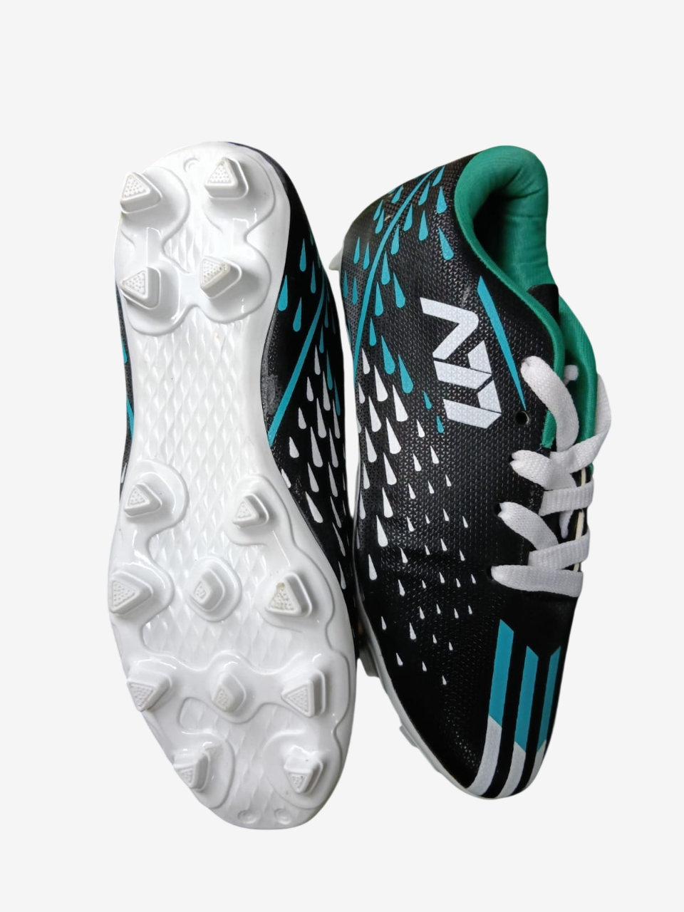 A77 | Football | Shoes | Studs Black