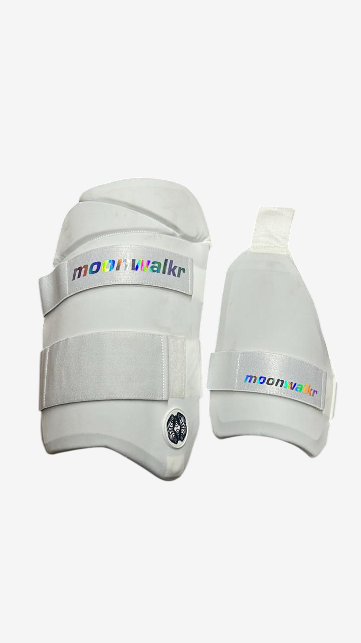 A77 | Cricket | Thigh Pad | Moonwalkr